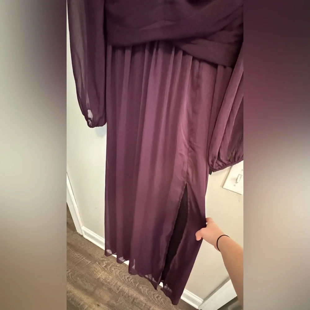 NWT Lulus Long Sleeve Maxi Dress - Picture 5 of 8